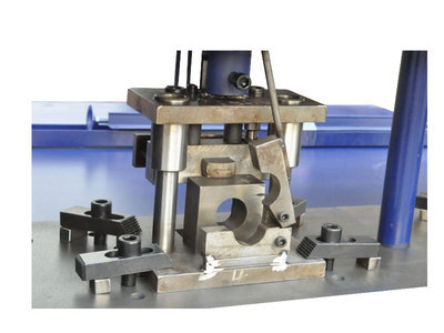 不銹鋼圓管弧口沖孔機(jī)廠家報(bào)價(jià)詳解及在塑料制品制造中的應(yīng)用